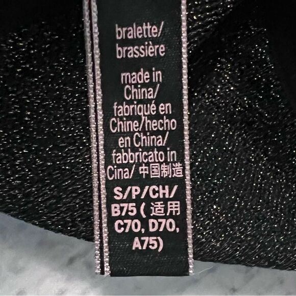 Victoria's Secret Seamless High-Neck Sparkle Sports Bra Size S - Picture 5 of 5